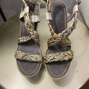 Barely worn Vince Camuto shoes